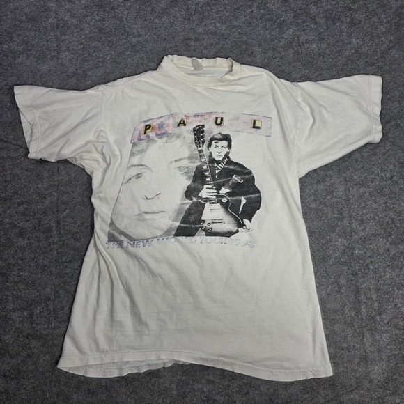 Beatles Paul McCartney New‎ World 1993 Tour Shirt Size Small Distressed